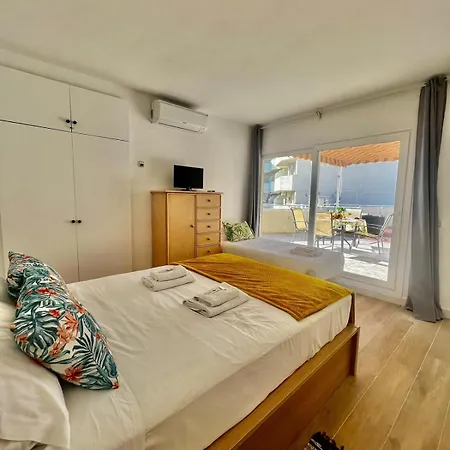 Апартаменты With Sea Views And Large Terrace *