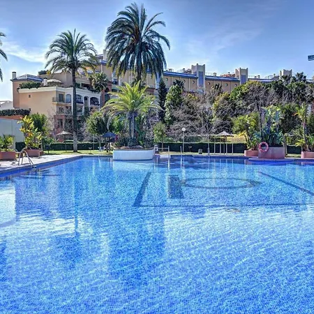 With Sea Views And Large Terrace Бенальмадена